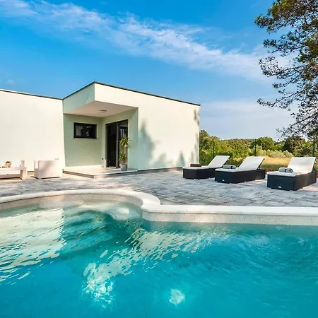 Сasa de vacaciones 2 Bedroom Awesome In