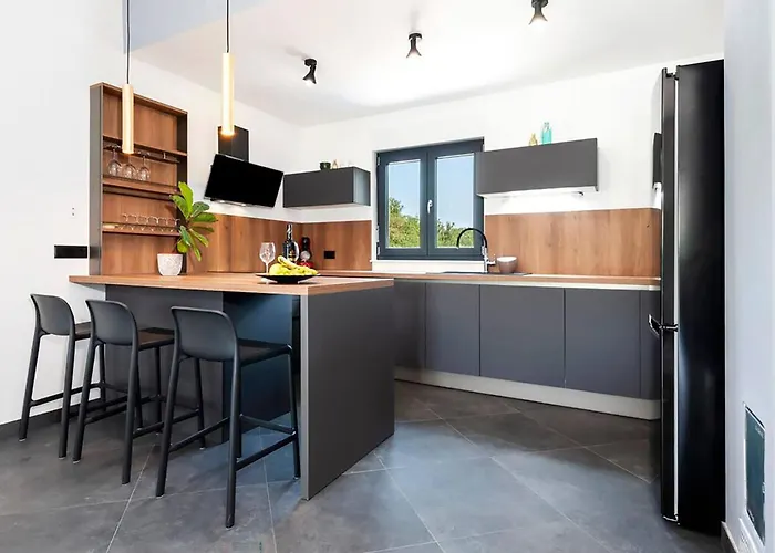 Feriehus 2 Bedroom Awesome In *