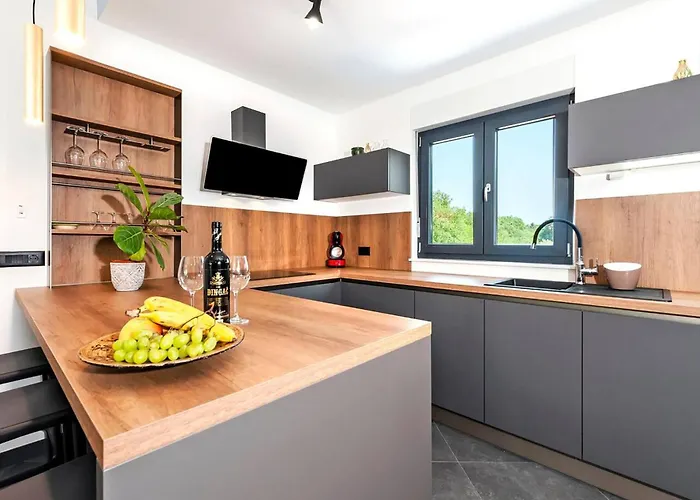 2 Bedroom Awesome In