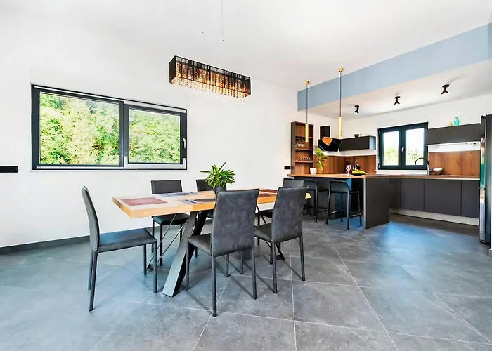 Feriehus 2 Bedroom Awesome In